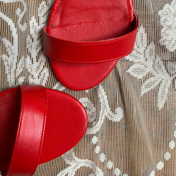 Red High Heels - Picture 4 of 5